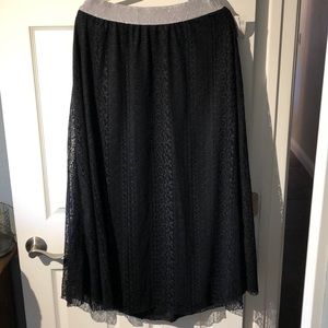 New LuLaRoe Lucy Black Lace Skirt